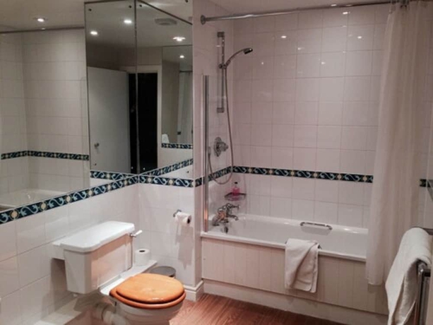 Imagen de la habitación del Hotel Brook Mollington Banastre and Spa. Foto 18