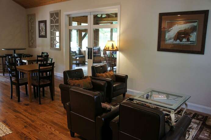 Imagen general del Hotel Brook Trout Inn. Foto 4