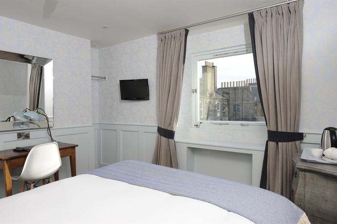 Imagen de la habitación del Hotel Brooks Edinburgh. Foto 5