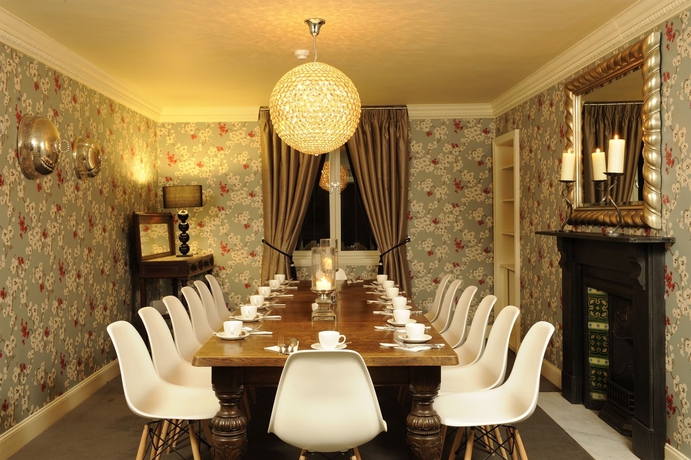 Imagen del bar/restaurante del Hotel Brooks Edinburgh. Foto 3