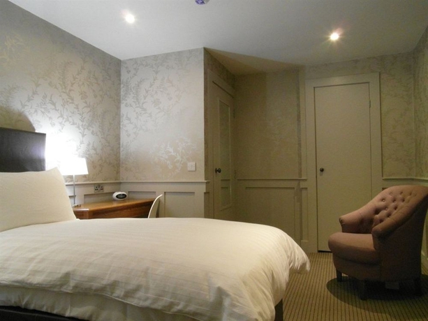 Imagen de la habitación del Hotel Brooks Edinburgh. Foto 8