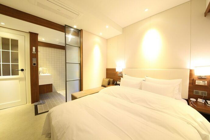 Imagen general del Hotel Brooks Hotel. Foto 5