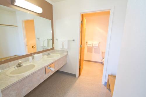Imagen de la habitación del Hotel Brooks St. Motor Inn. Foto 3