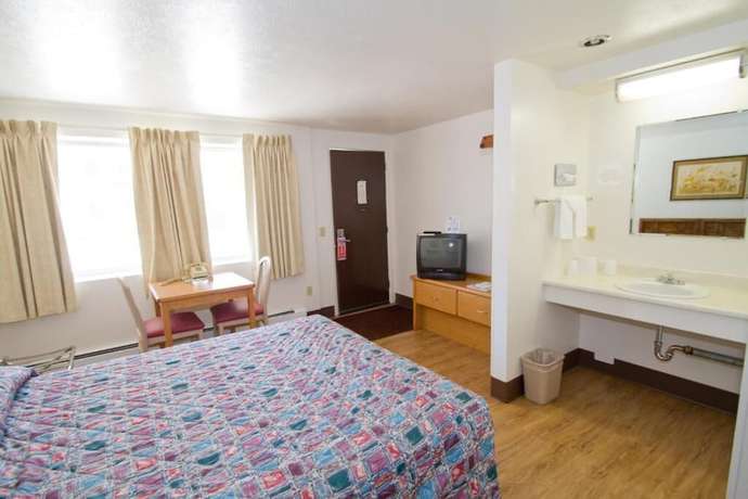 Imagen de la habitación del Hotel Brooks Street Motor Inn. Foto 13