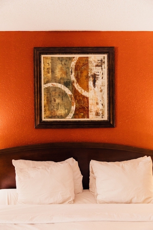 Imagen de la habitación del Hotel Brookside Lodge. Foto 2