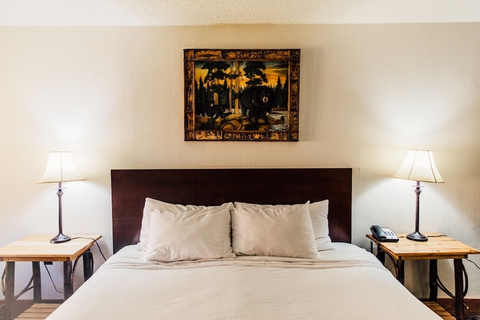 Imagen de la habitación del Hotel Brookside Lodge. Foto 8