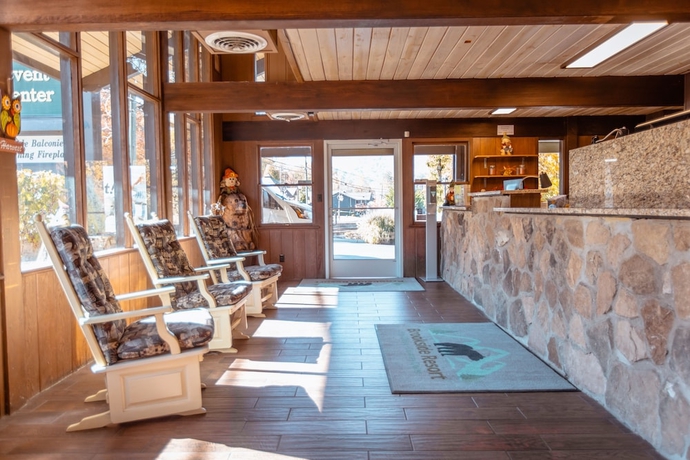 Imagen de los interiores del Hotel Brookside Lodge. Foto 17