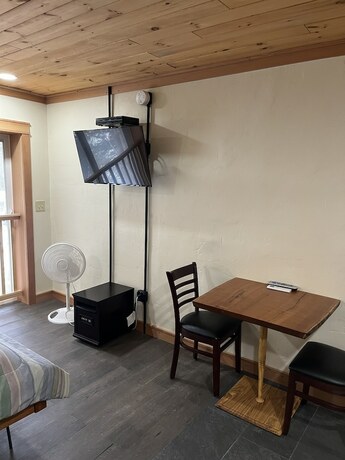 Imagen general del Hotel Brookside Motor inn. Foto 9