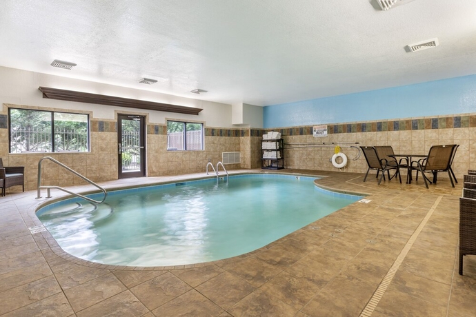 Imagen de la piscina del Hotel Brookstone Lodge Near Biltmore Village, Ascend Hotel Collection By Choice Hotels International. Foto 15