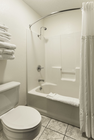 Imagen de la habitación del Hotel Brookwood Inn, Branson. Foto 9