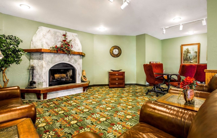 Imagen de los interiores del Hotel Brookwood Inn, Branson. Foto 11