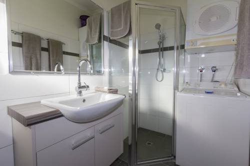 Imagen de la habitación del Hotel Broome Beach Resort. Foto 6