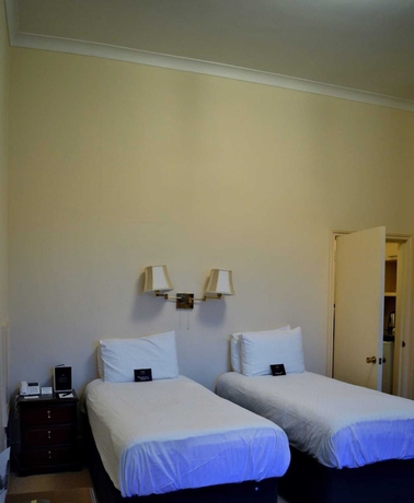 Imagen de la habitación del Hotel Broome Park. Foto 8