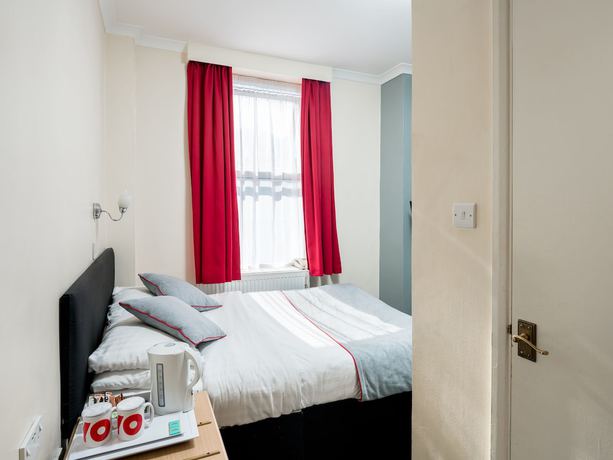 Imagen de la habitación del Hotel Bros Inn Hotel. Foto 7