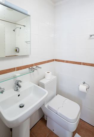 Imagen de la habitación del Hotel Bros Inn Hotel. Foto 16