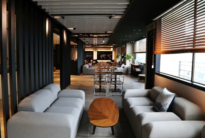 Imagen del bar/restaurante del Hotel Brosis Hotel. Foto 3