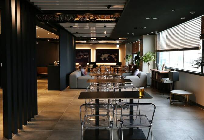 Imagen del bar/restaurante del Hotel Brosis Hotel. Foto 4