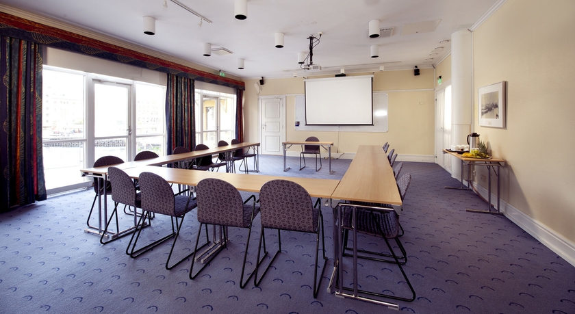 Imagen de los interiores del Hotel Brosundet. Foto 13