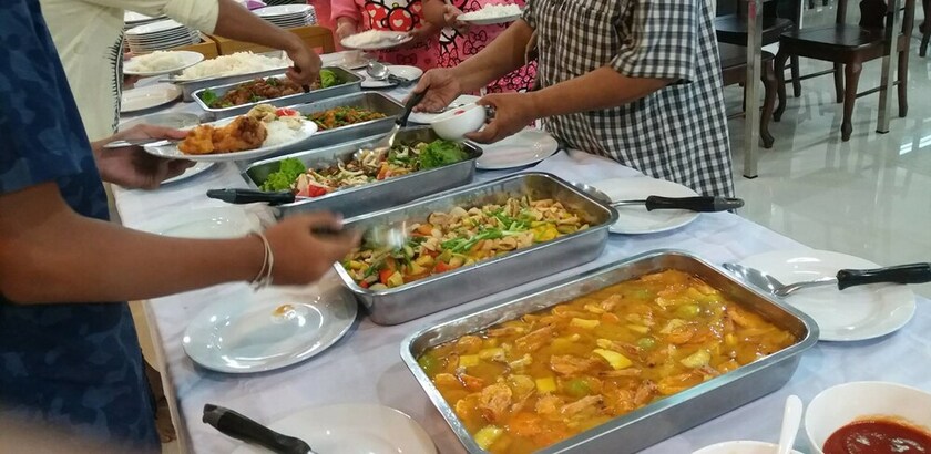 Imagen del bar/restaurante del Hotel Brown Andaman Krabi. Foto 16