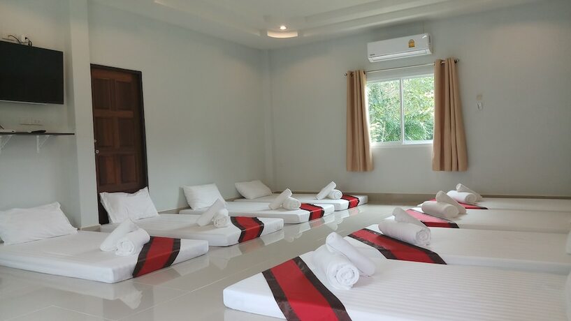 Imagen de la habitación del Hotel Brown Andaman Krabi. Foto 24