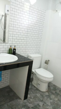 Imagen de la habitación del Hotel Brown Andaman Krabi. Foto 30