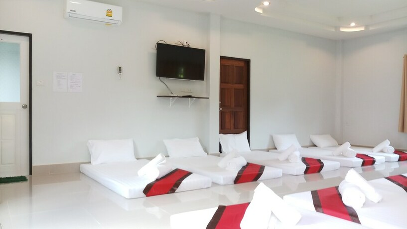 Imagen de la habitación del Hotel Brown Andaman Krabi. Foto 36