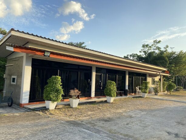 Imagen de la habitación del Hotel Brown Andaman Krabi. Foto 39