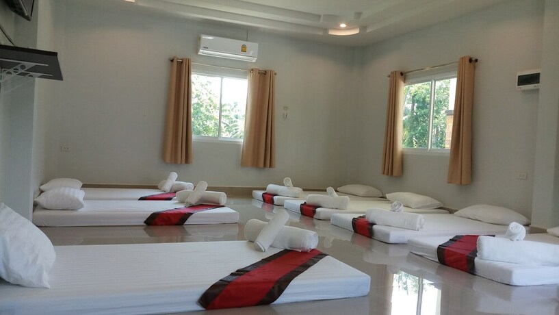 Imagen de la habitación del Hotel Brown Andaman Krabi. Foto 40
