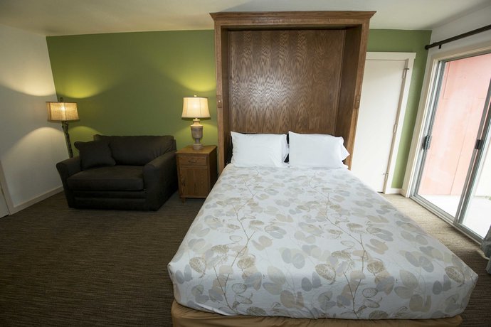 Imagen de la habitación del Hotel Brown County Inn. Foto 4
