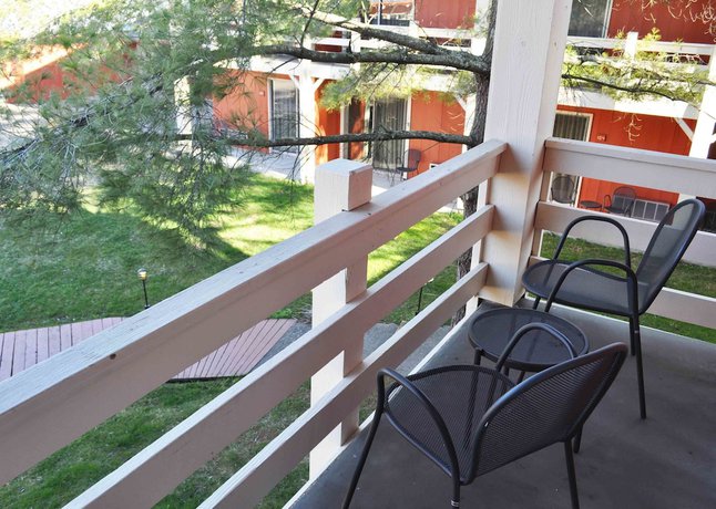 Imagen de la habitación del Hotel Brown County Inn. Foto 8