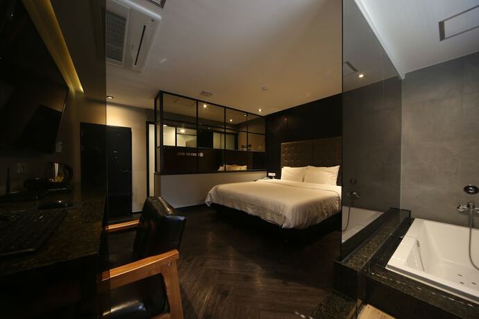 Imagen de la habitación del Hotel Brown Dot Beomil. Foto 13