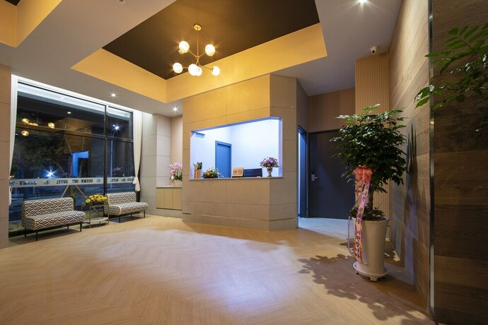 Imagen de los interiores del Hotel Brown Dot Hotel - Jangsaengpo. Foto 35
