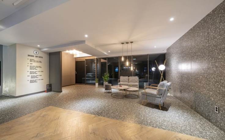 Imagen de los interiores del Hotel Brown Dot Hotel Wolgot. Foto 18