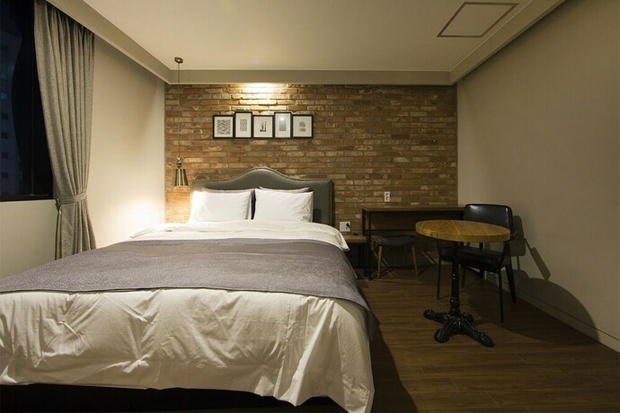 Imagen de la habitación del Hotel Brown Dot waterpark. Foto 18