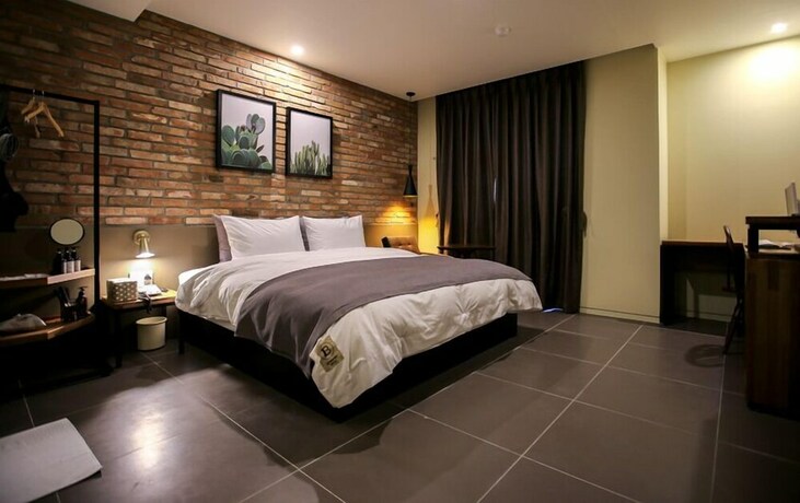 Imagen de la habitación del Hotel Brown Dot waterpark. Foto 19