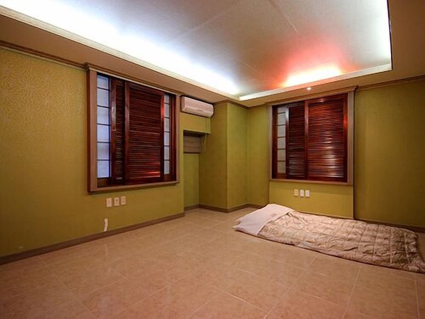 Imagen de la habitación del Hotel Brown. Foto 2