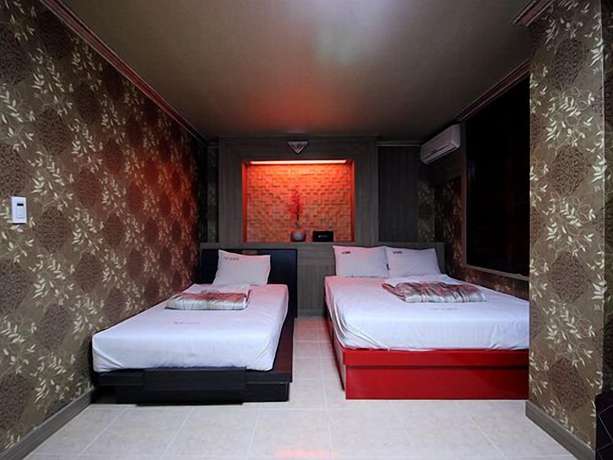 Imagen de la habitación del Hotel Brown. Foto 16