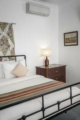 Imagen general del Hotel Brown Feather. Foto 1