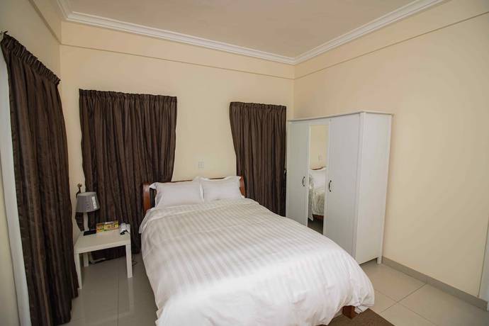 Imagen de la habitación del Hotel Brown Hills Residences. Foto 3