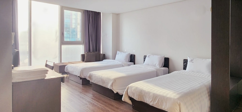 Imagen general del Hotel Brown Suites Sinchon Central. Foto 1