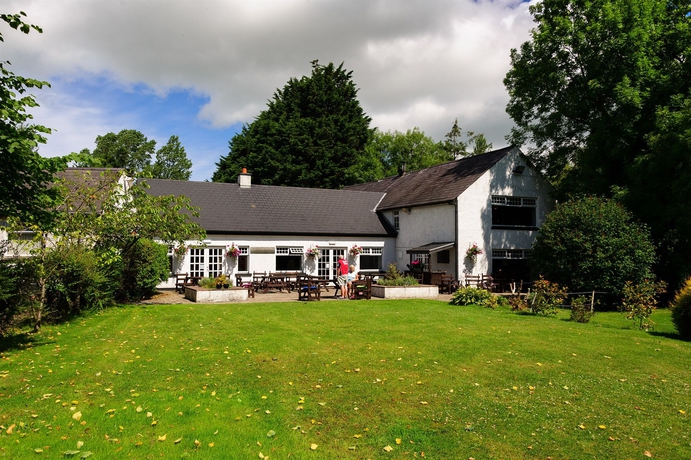 Imagen de los exteriores del Hotel Brown Trout Golf and Country Inn. Foto 8