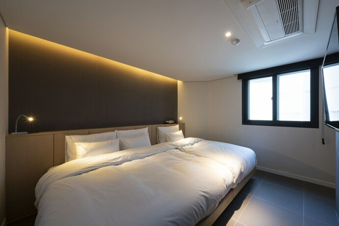 Imagen de la habitación del Hotel Brown-Dot Tongyeong. Foto 17