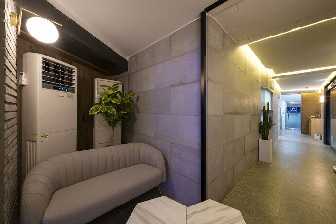 Imagen de los interiores del Hotel Brown-Dot Tongyeong. Foto 34