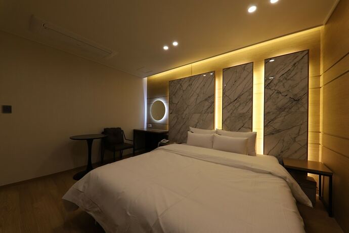Imagen de la habitación del Hotel Browndot Chungjang. Foto 18