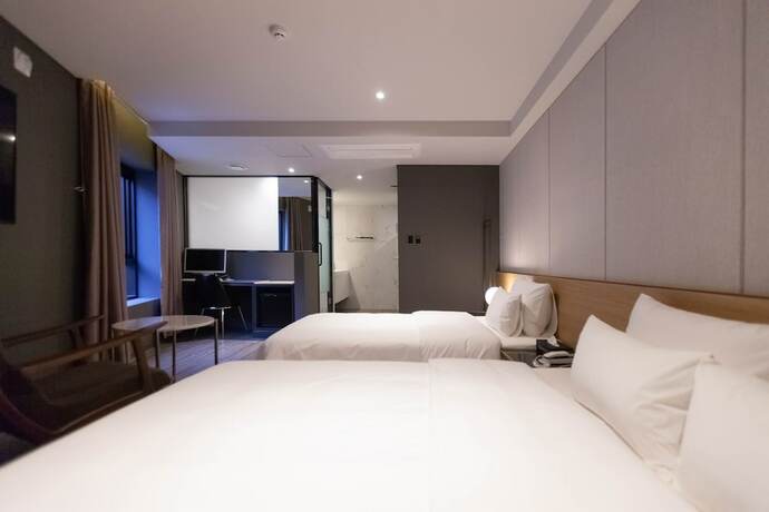 Imagen de la habitación del Hotel Browndot Hotel Hadan. Foto 5