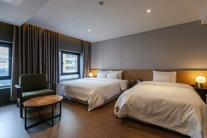Imagen de la habitación del Hotel Browndot Hotel Hadan. Foto 13