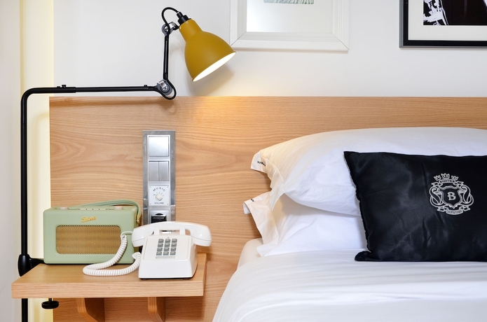 Imagen de la habitación del Hotel Browns Boutique. Foto 8