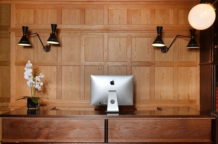 Imagen de los interiores del Hotel Browns Boutique. Foto 18