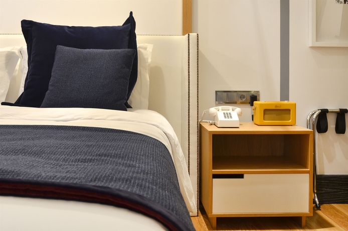 Imagen de la habitación del Hotel Browns Central. Foto 7