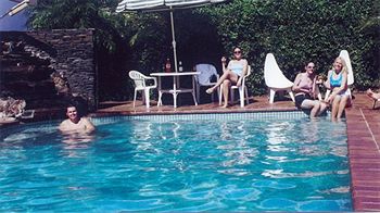 Imagen de la piscina del Hotel Browns at Broadbeach. Foto 7